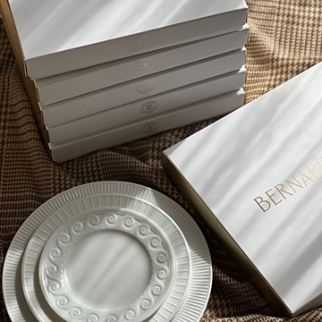 オーダーしてから7ヶ月！やっとフランスからディナー皿が届きました！