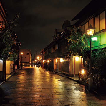 【感性を磨く、金沢旅】3つの花街をホッピング！ ひがし茶屋、にし茶屋街、主計町のおすすめバー3店