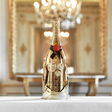 世界にたった３本！ 「モエ・エ・シャンドン」のジュエリーのような輝きの特別ボトル