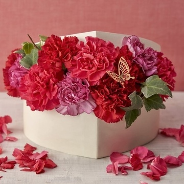 母の日には特別なフラワーギフトを！ジェーン・パッカーの「Mother’s Day Collection」