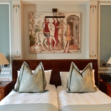 伝説が息づく宿を起点に 好奇心が刺激されるイタリアへ①