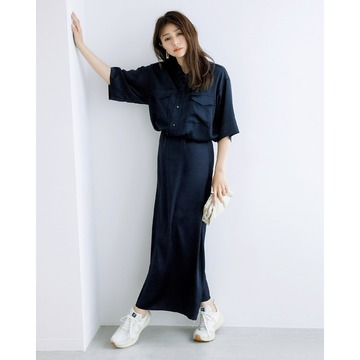 凛とした印象を残す夏アイテム、井川遥さんが着る「loin.」のとろみセットアップ