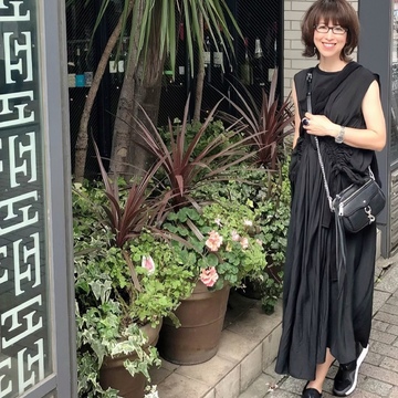 大人のスニーカーコーデ