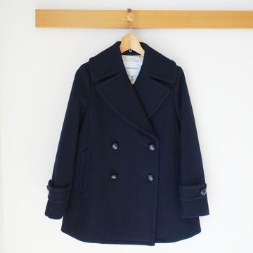 大人に似合うピーコート