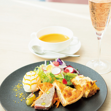 “劇場”をコンセプトにした、東京會舘『Drape』が3月にオープン