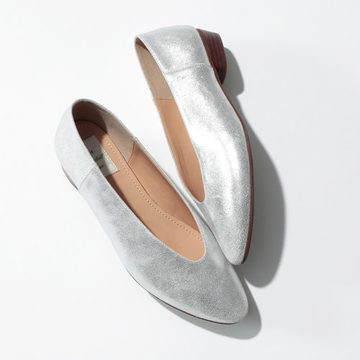 おしゃれプロが本気でおすすめ！足が痛くならない最強パンプスはこれ！