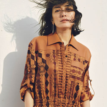 「エルメス」らしさ感じる！春にふさわしいショート丈のコンビネゾン【板谷由夏 エルメスと描く、軽やかなエレガンス】