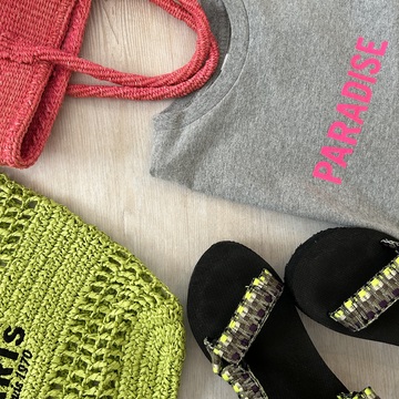 H&Mで見つけたネオンカラー小物⭐︎＆ネオンカラーコーデ♡