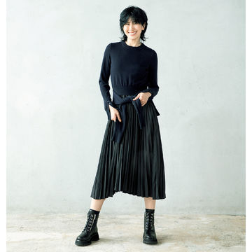 スタイリスト地曳いく子さんセレクション、大人の秋に似合う「3.1 Phillip Lim」のニットコンボドレス、コンバットブーツ