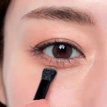 まぶたが重くなった目元がくっきり！目力アップを叶える「40代・50代におすすめのアイメイク」