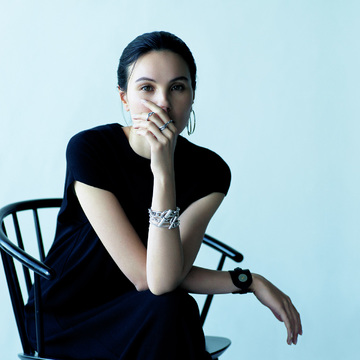 部位別に魅力を堪能。大人ジュエリー、最旬のつけこなし　五選