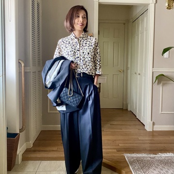 柄ブラウスで秋コーデ