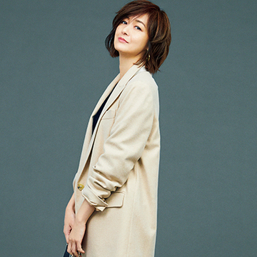 「ヴィンス」のテーラードジャケットで上品に美しく！【つかず離れずシルエット③】