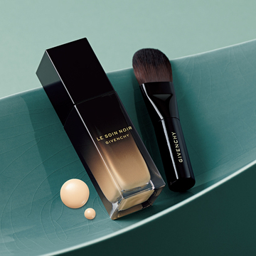 【50代がなりたい肌を実現】大人の肌を救う「ジバンシイ」のスキンケアファンデーション