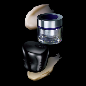 リフトアップとハリを求めて！齋藤薫が選ぶ「エピステーム」、「ポーラ」の最新エンパワメント・クリーム