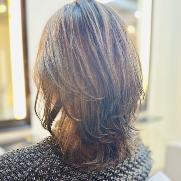 ふんわりセミロングにイメチェン♪デジタルパーマで軽やかヘア