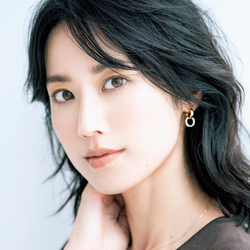 長井かおり流！「ピンク下地×追いファンデーション」で仕込む自然な美肌のつくり方