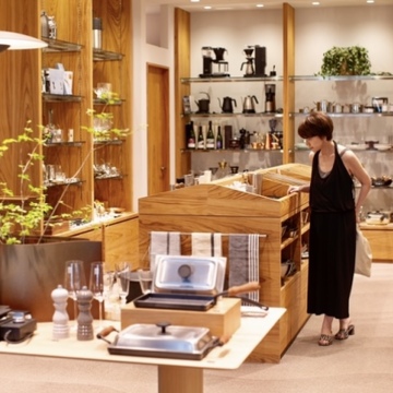 大切な方に贈るギフト、憧れの逸品を選びに名店へ✨