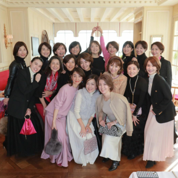 速報・華組全員集合のランチ忘年会はZARAのピンクコーデで