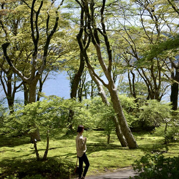 箱根・山のホテルつつじの庭園へ