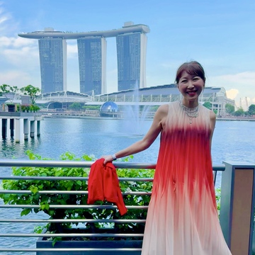 特別な日の特別なディナーは国旗カラーの特別な１着で♡