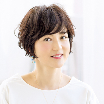 梅雨どきに困る「髪の広がり問題」を回避するおすすめヘアスタイル！