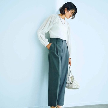 褒められ率高め！50代にうれしいメリット多数の「オブリオ」のセンタープレスパンツ