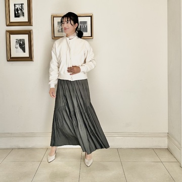 着回しグレー&ホワイトコーデ