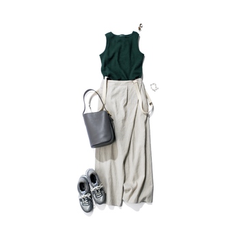 グリーン×ベージュのナチュラル配色で夏のカジュアルコーデをフレッシュに。気温31℃｜7/11(金)【50代の毎日コーデ】