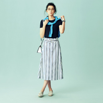 大人なシャープさが魅力の「ストライプスカート」　五選