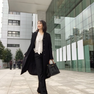 zaraボウタイシャツで表参道へ