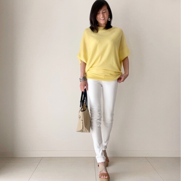 ホワイトデニム×イエローニットの春コーデ
