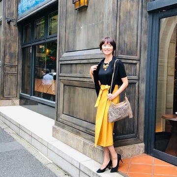 カラーを取り入れて華やかに・・・