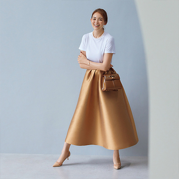 脚長効果も実感できる「ヌーディカラー」のヒール靴で晩夏のお出かけをおしゃれに！