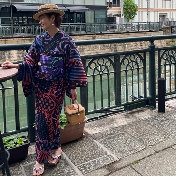 日本の夏を愉しむなら、なんと言っても浴衣です。