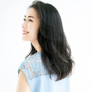 アラフィー女性が直面する「白髪染めSOS」に髪のプロがアンサー！