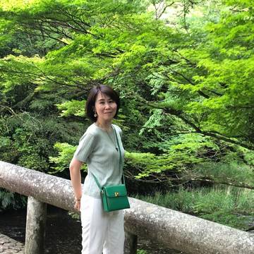 トレンドカラー《グリーン》のポシェットを差し色に♪新緑の鹿児島を旅しました