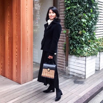 エコレザーのプリーツスカート