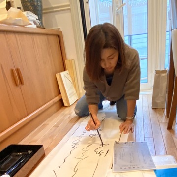 家で過ごす時間。趣味の書道と愛用品。