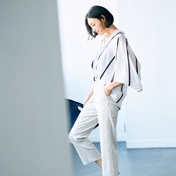 【大人の着やせルール】シャツはフロントインが鉄則！前後差をつけて体型カバー