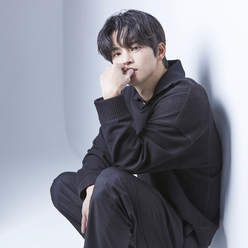 ソ・イングク 直筆サイン入りインスタント写真を抽選で4名様にプレゼント！