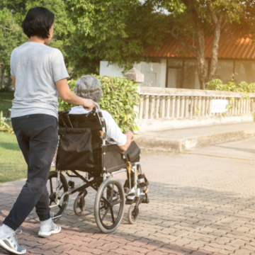 同じ境遇の人のアドバイスがこれほど心強い。「どう考えていますか？親のこと」ケース5【50代のお悩み】