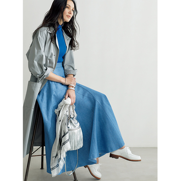 コートスタイルがぐっと軽やかに！ビビッドカラーの“春呼びニット”　5選