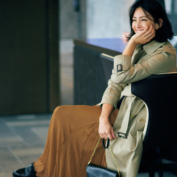 透け素材スカートはマスキュリンなアイテムと合わせて【冬こそロングスカートの出番です】