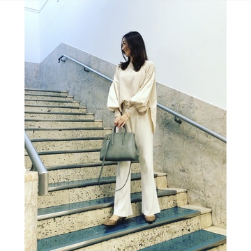 優美なパンツで、ワイン展＆マクロビランチ