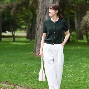 GUのトップス＆パンツでカジュアルコーデ