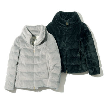 今年も買う価値あり！「HERNO」のエコファーショート丈ダウン、「TATRAS」のTATRAS