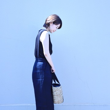 オールマイティーに使える黒のオールインワン♪