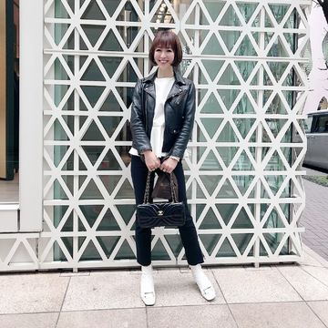 ZARAの白ブーツが主役