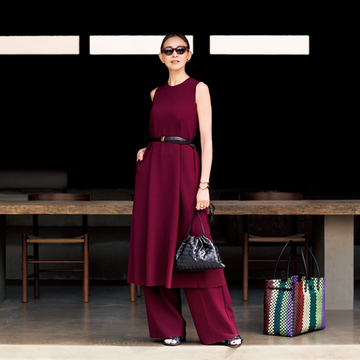 【50代がスタイルアップするワンピース】すらりと美しいシルエットと適度な肌見せでキレよく着こなす